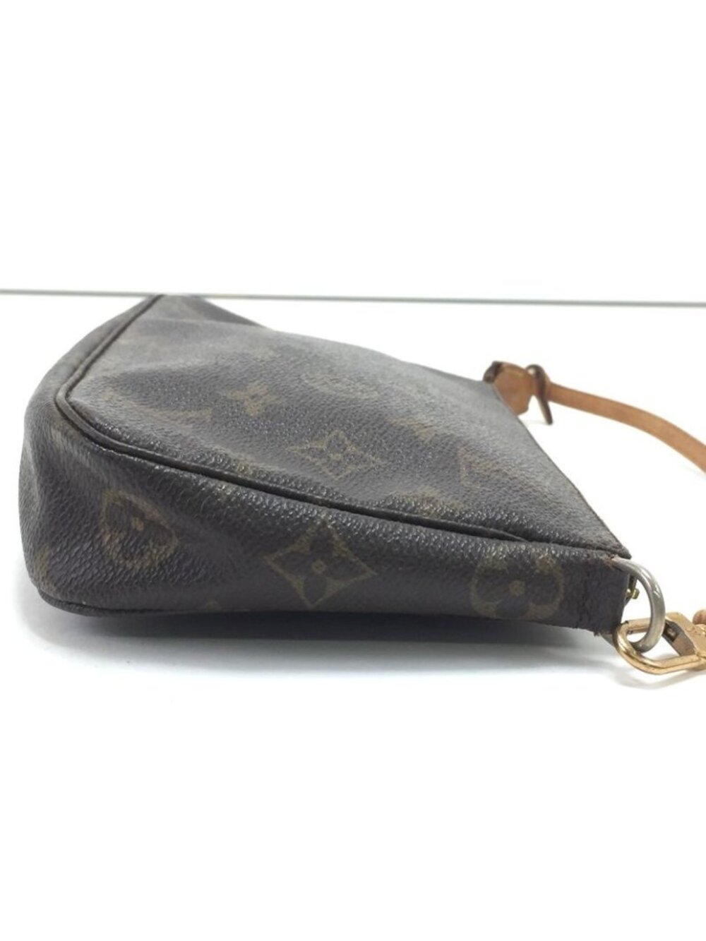 Louis Vuitton Pouch Fastener Tab Missing - Picture 7 of 10